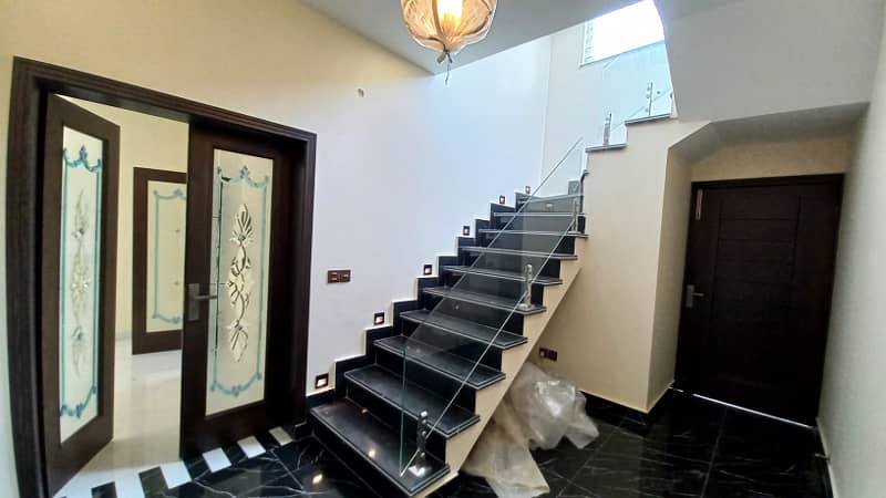 10 Marla Villa Available For Rent In Bahria Orchard 18