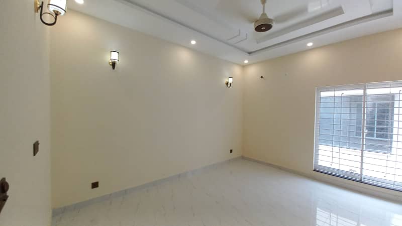 10 Marla Villa Available For Rent In Bahria Orchard 22