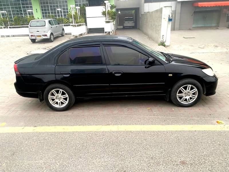 Honda Civic EXi 2005 10