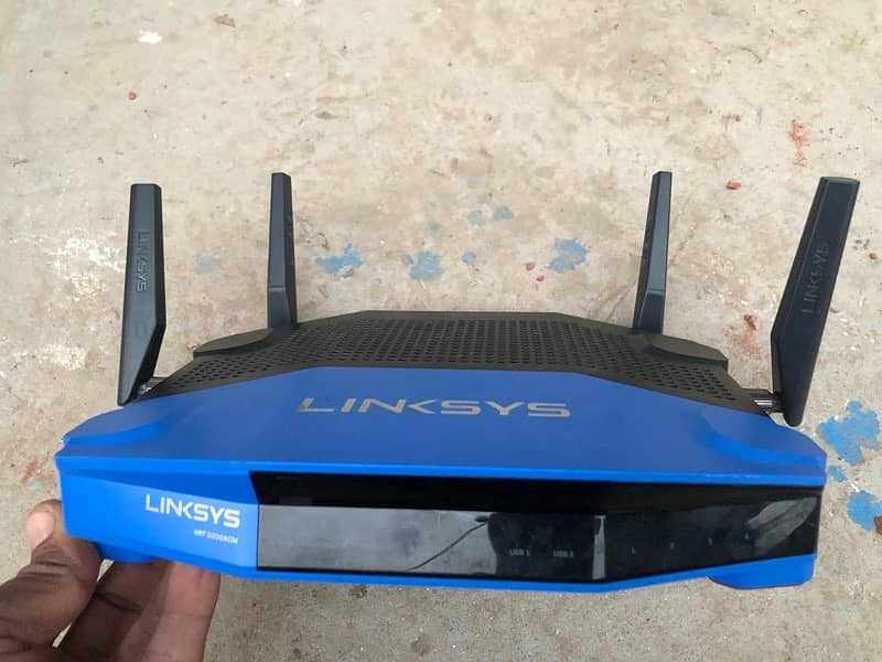 Linksys WRT3200ACM wifi Router 1