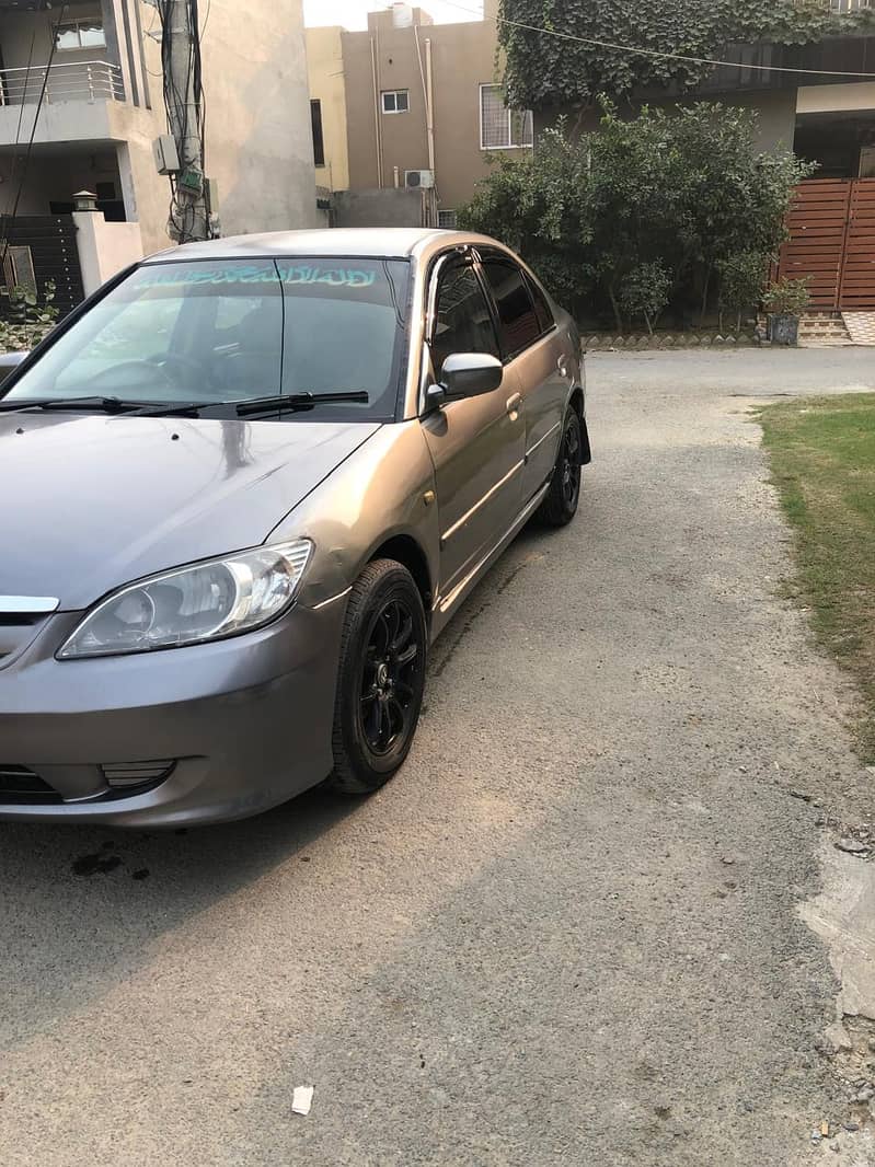 Honda Civic EXi 2004 4