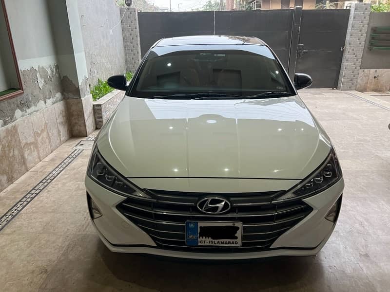 Hyundai Elantra 2022 1