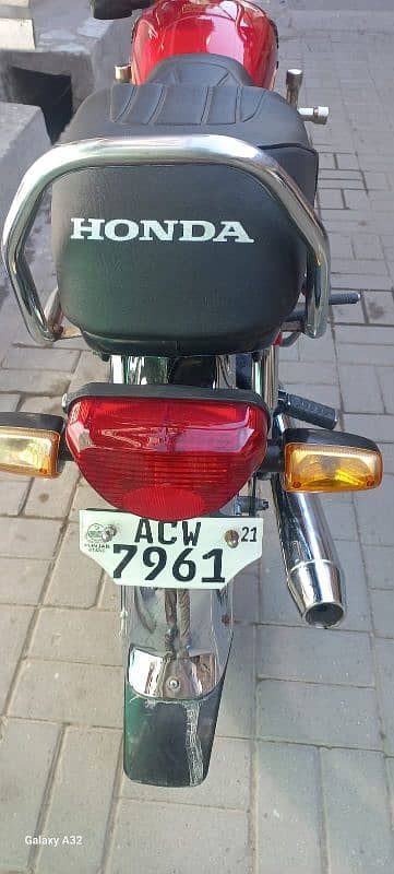 Honda CD 70 4