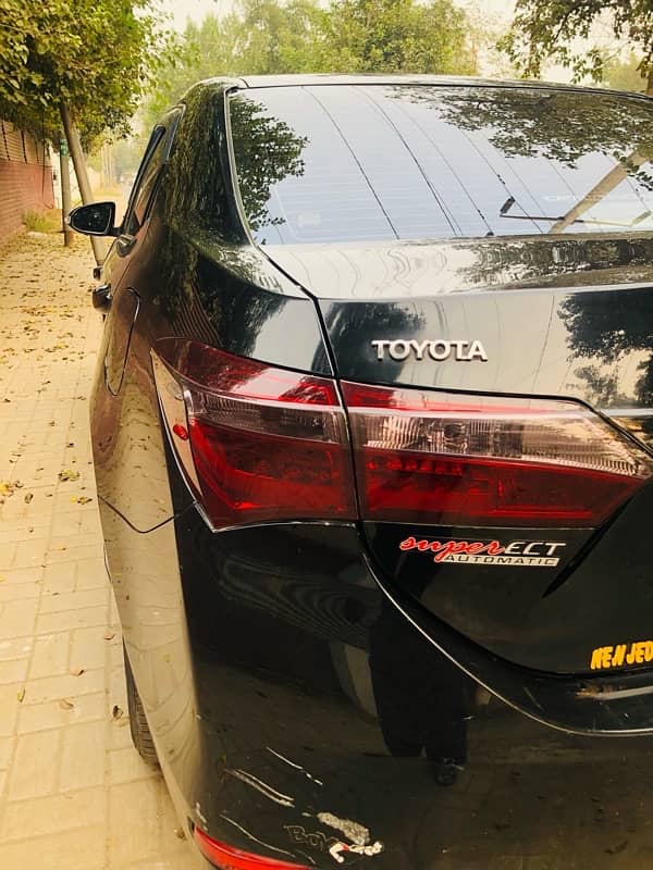 Toyota Corolla GLI 2015/16 in Excellent condition for sale 7