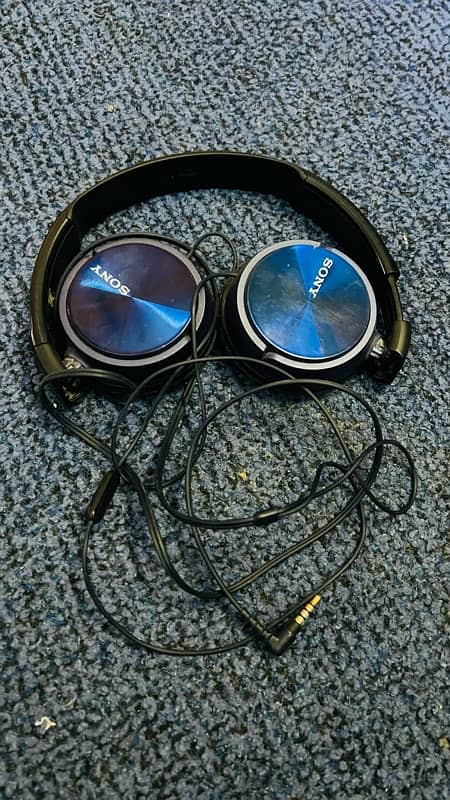 Sony Base headphones 0