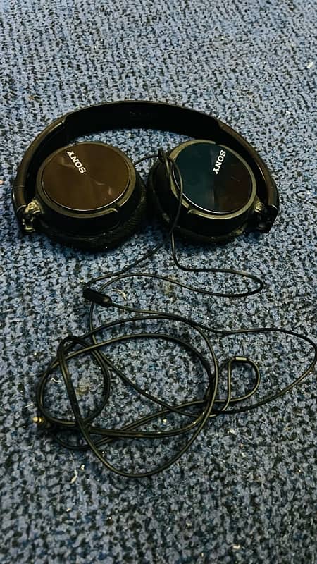 Sony Base headphones 2