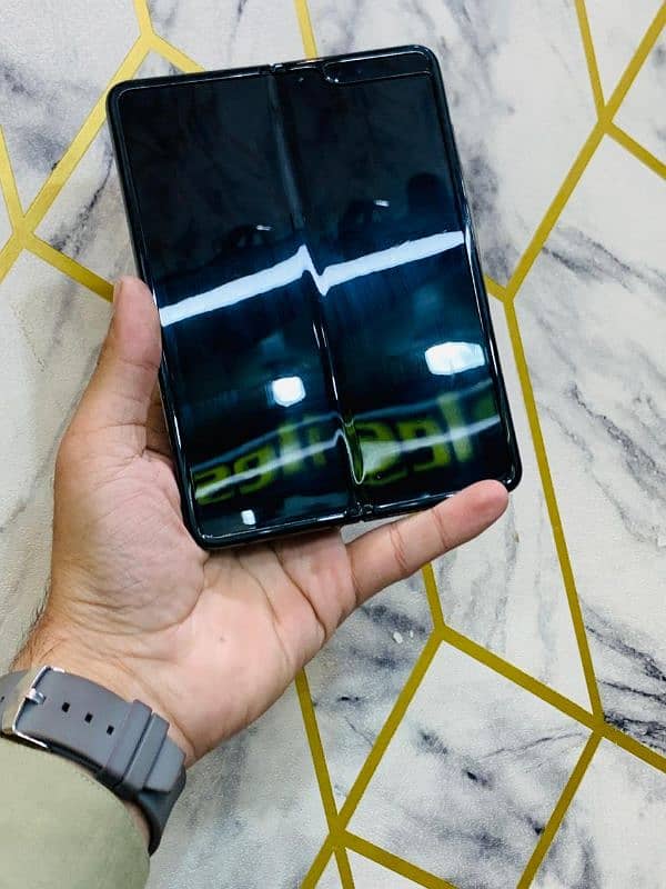 samsung galaxy Fold5g 03140162788 0