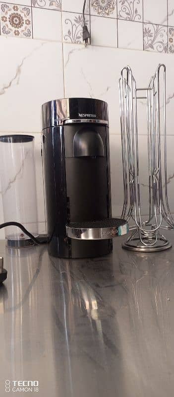 Nespresso vortuo plus deluxe in superb condition 1