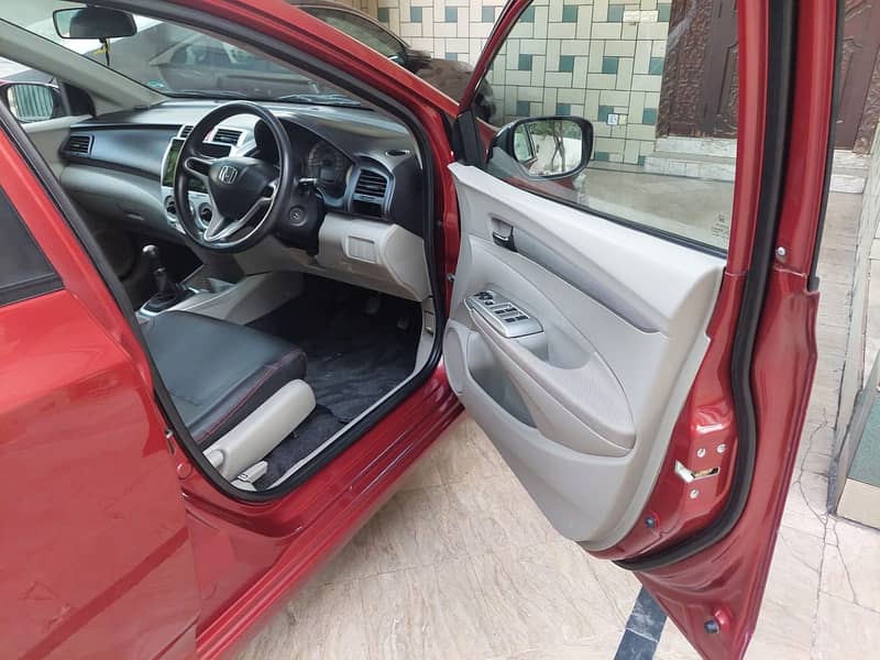 Honda City IVTEC manual 1.3 2015 model for Sale 6