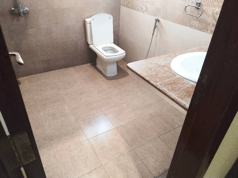 01 Kanal Tiles Floor Beautiful Upper Portion Available For Rent In DHA Lahore 16