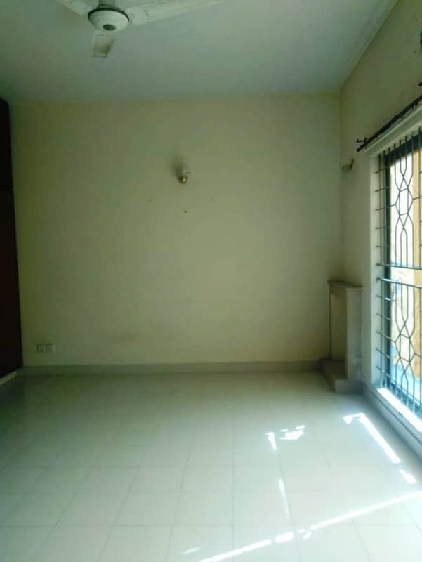 01 Kanal Tiles Floor Beautiful Upper Portion Available For Rent in DHA Lahore Cantt 1