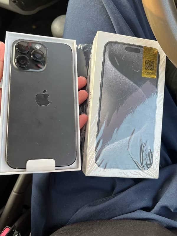 iphone 15pro max just box open 0