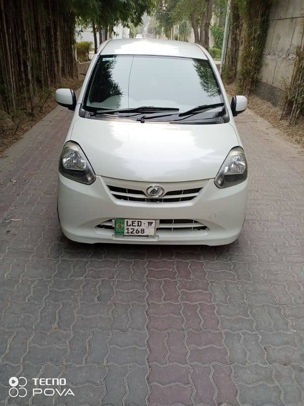 Daihatsu Mira 2013 pearl white 0