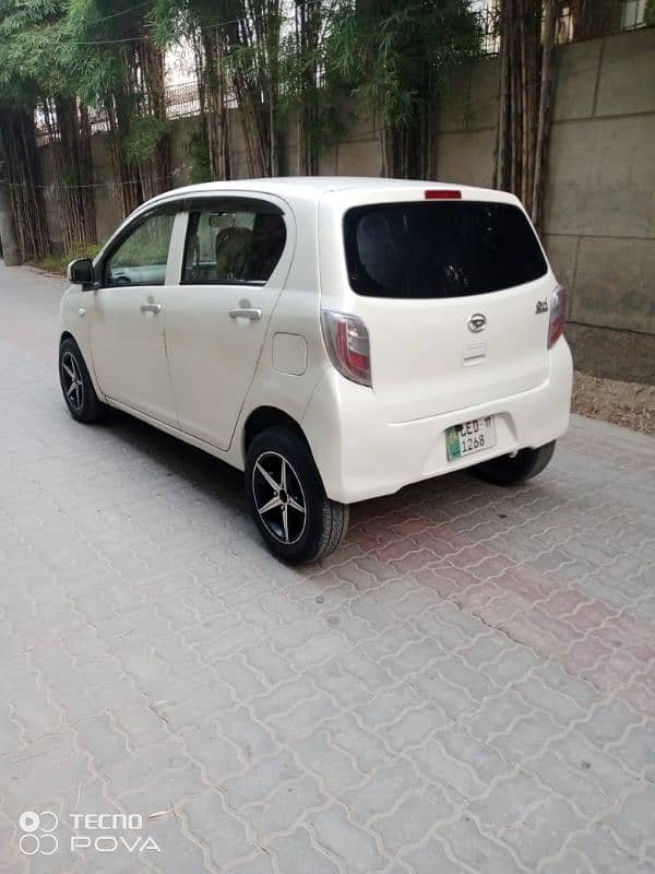 Daihatsu Mira 2013 pearl white 8