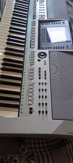 Yamaha PSR S 700 Piano USB Keyboard Casio Roland Korg