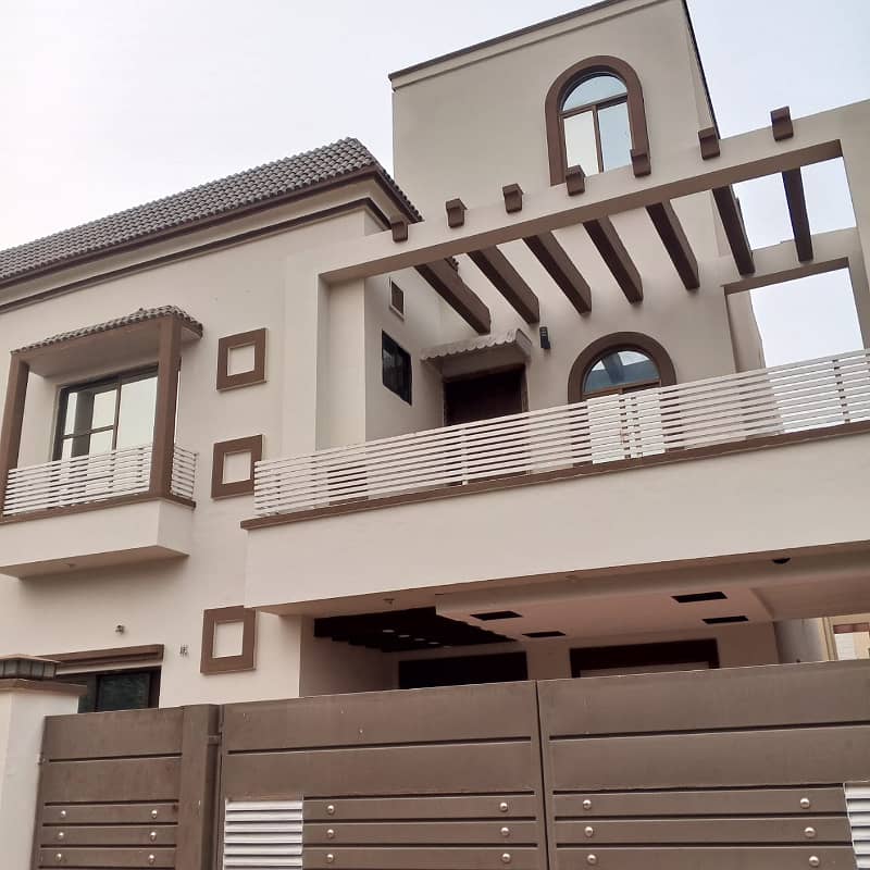 10 Marla House For Sale In Bahria Town Lahore 1