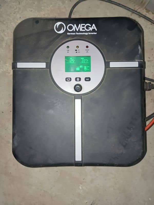 Omega UPS 1000w// Single battery UPS 0