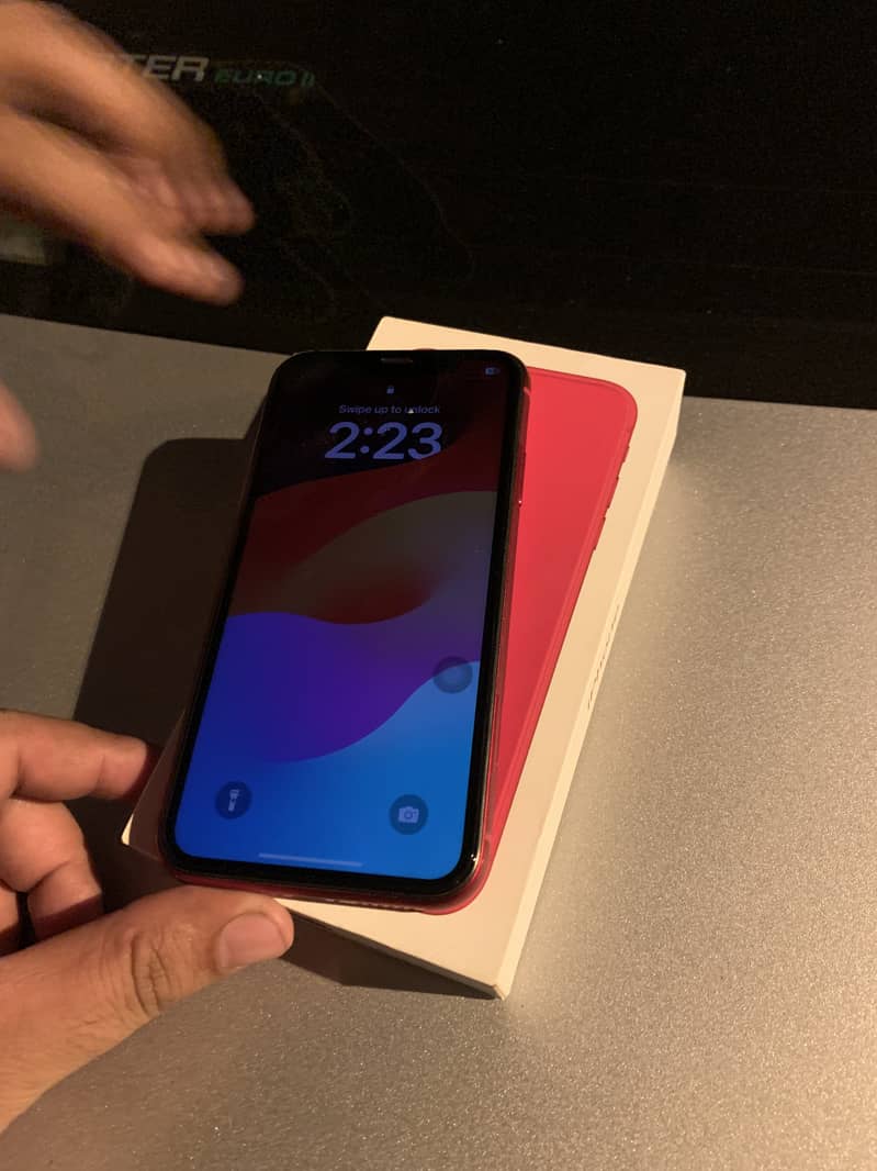 Iphone 11 (Product Red) 128GB 1