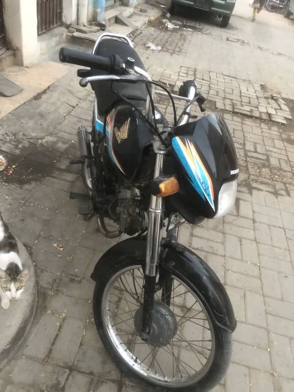 honda cd 70 dream lowest price range just like new 5