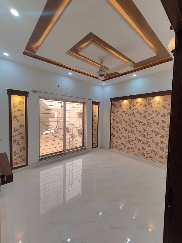 5 Marla House For Rent in Bahria Town Lahore. 16