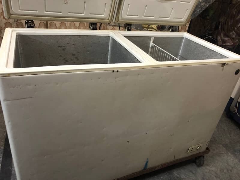 pell Double Door Freezer 0