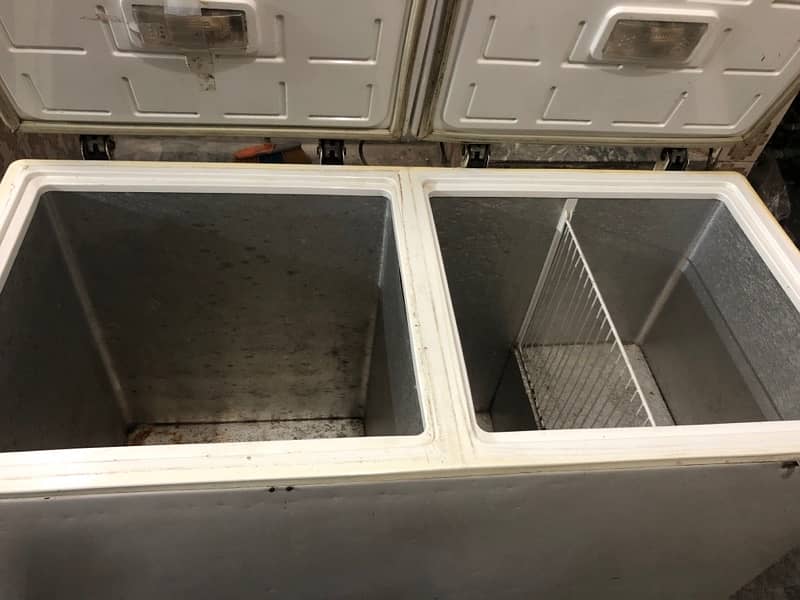 pell Double Door Freezer 1