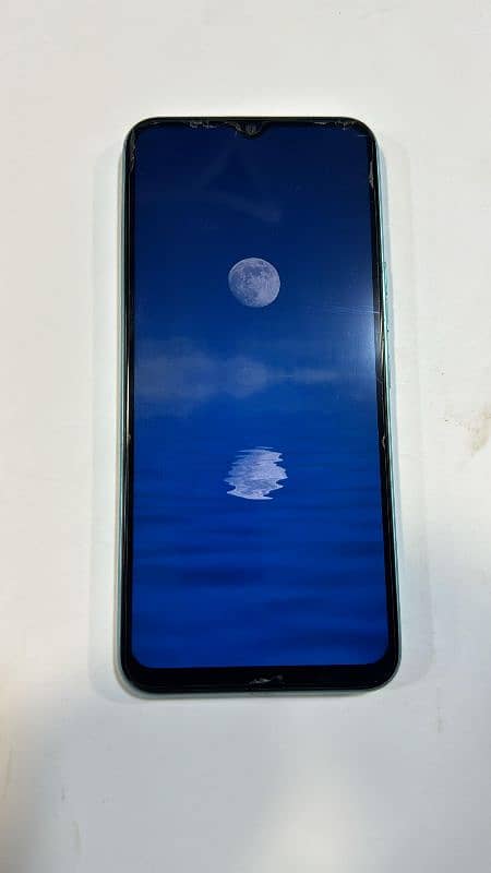 Tecno Spark 8C 6 , 128 GB 2