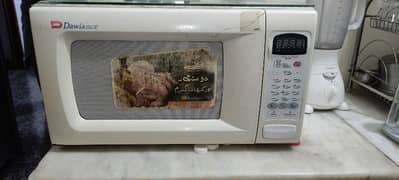 Dawlance microwave oven with grill