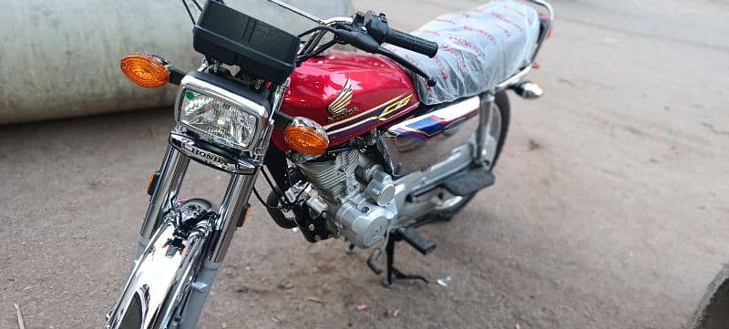 HONDA CG 125 SPECIAL EDITION UNREGISTERED 6