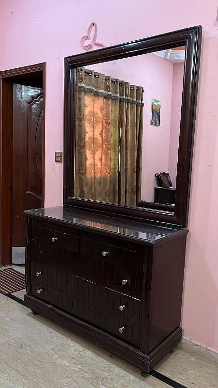 Dressing Table for sale 1