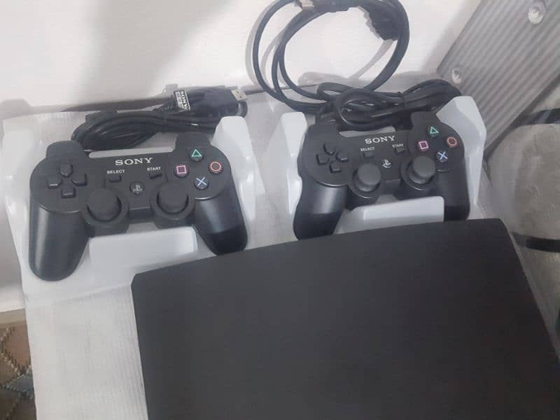 jailbreak ps3/500gb/45 games install tow controllers wirelless 12