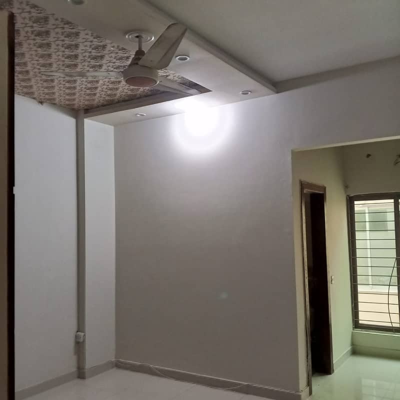 10 Marla House For Rent In Bahria Town Lahore 4