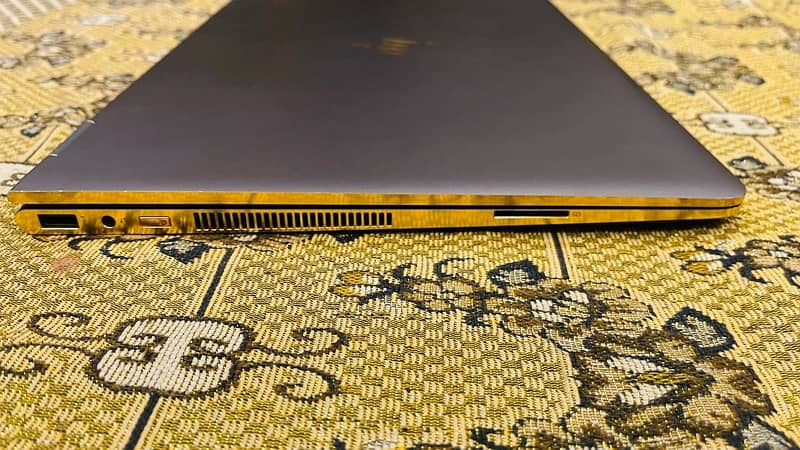 HP Spectre x360 (i7 7th Gen) for sale 3