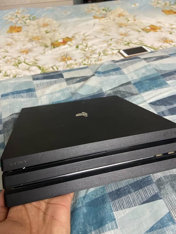 playstation 4 PRO (Australian) 4