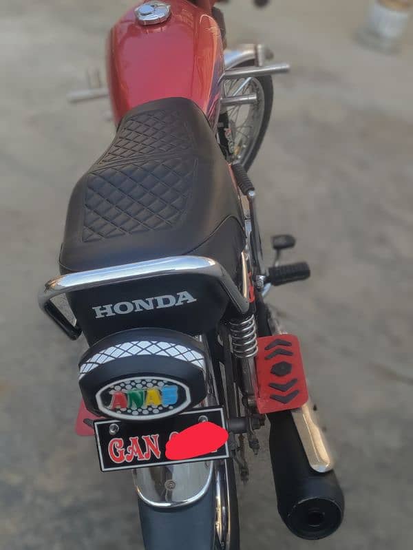 Honda 125 2017 Gujarat location 2024 ky Tanki tappy original lgyn hain 0