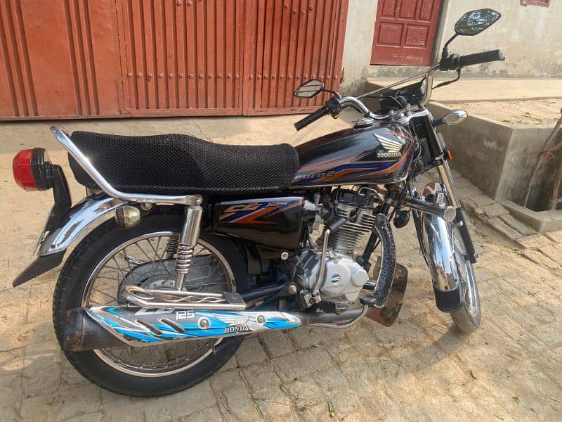 Honda CG-125 Black edition 2018 Model 4