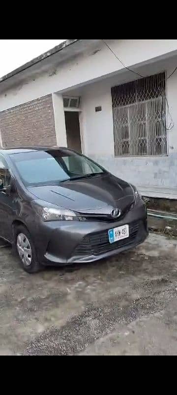 Toyota Vitz F 1.0 2018 Model 11