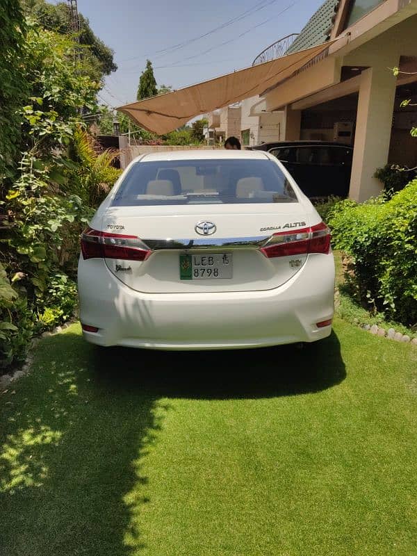 Toyota Altis Grande 2015 5