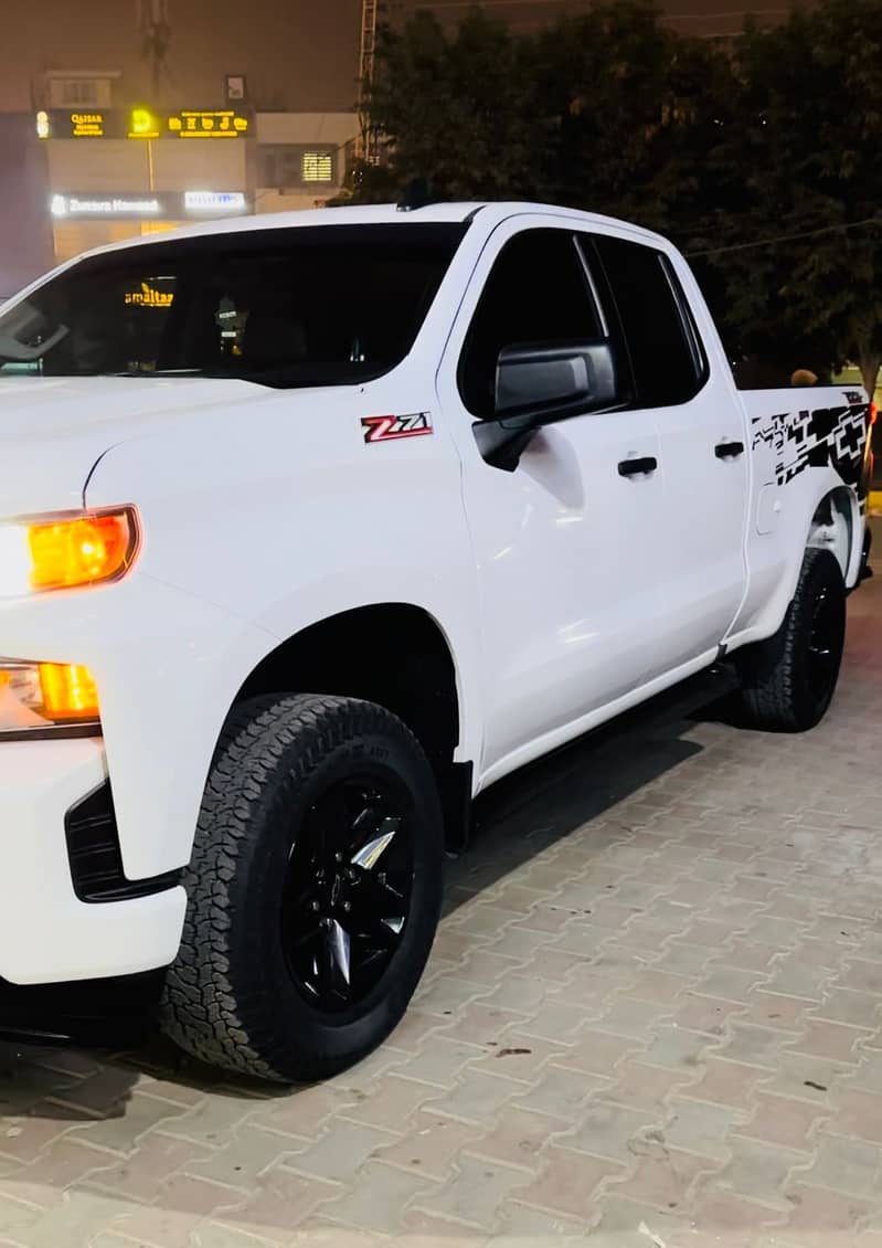 Chevrolet Silverado LTZ 2019 1