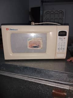 microwave oven