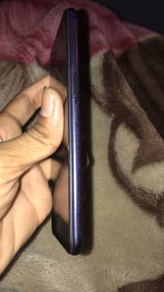 Oppo A3s   3/32 all ok hy bss touch break hy or front camera my dust