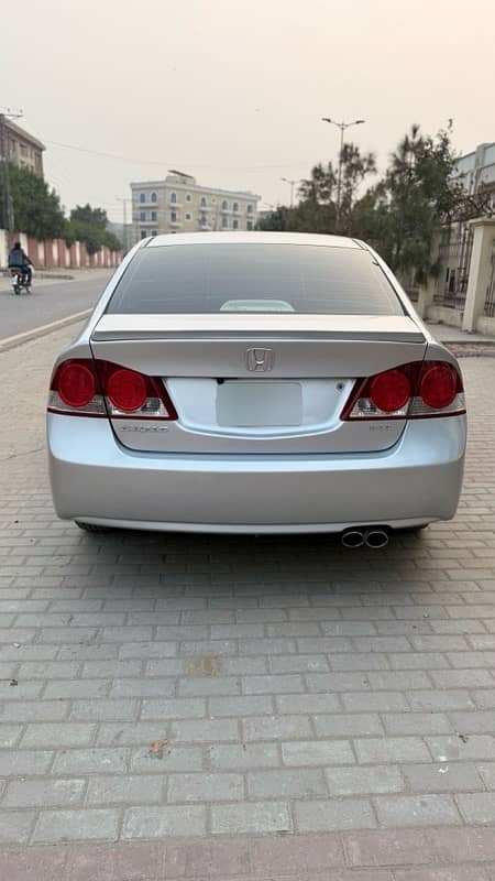 Honda Civic VTi 2012 5