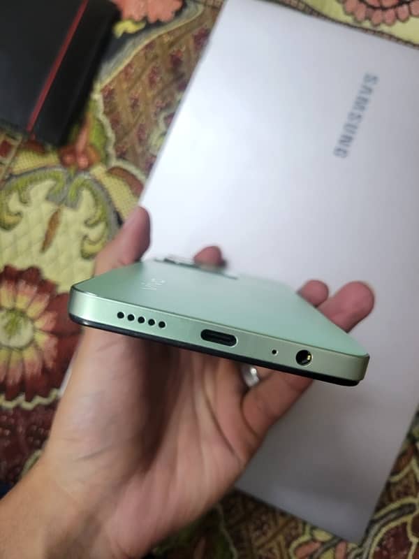 Vivo Y27s box+accessories (urgent sale) 4