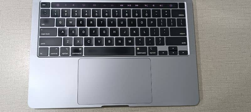 Apple MacBook Pro 2020 ci7 32/512 Touchbar 4