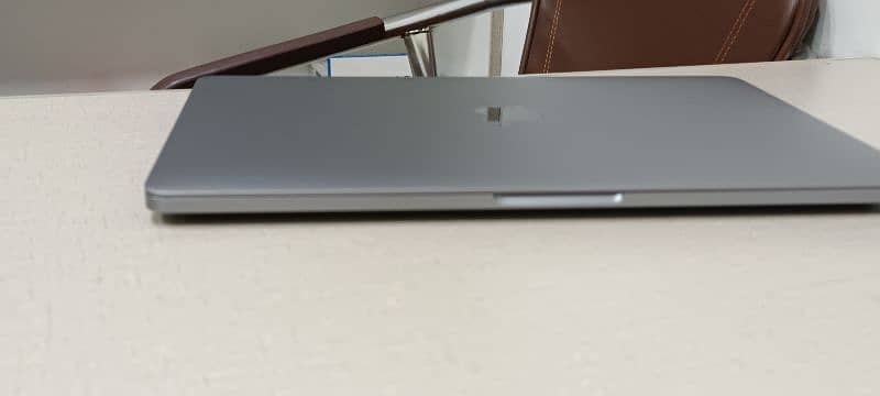 Apple MacBook Pro 2020 ci7 32/512 Touchbar 11