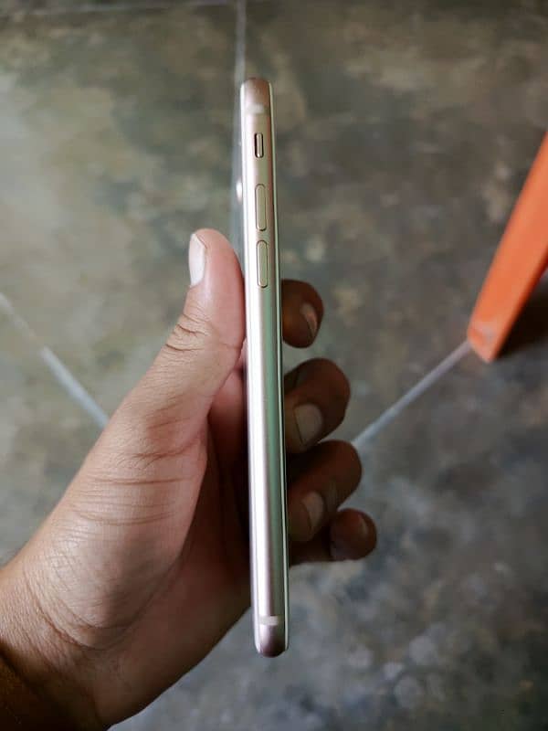 iphone 8 64gp pta approved 1