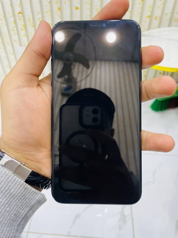 iphone 11 pro max 1