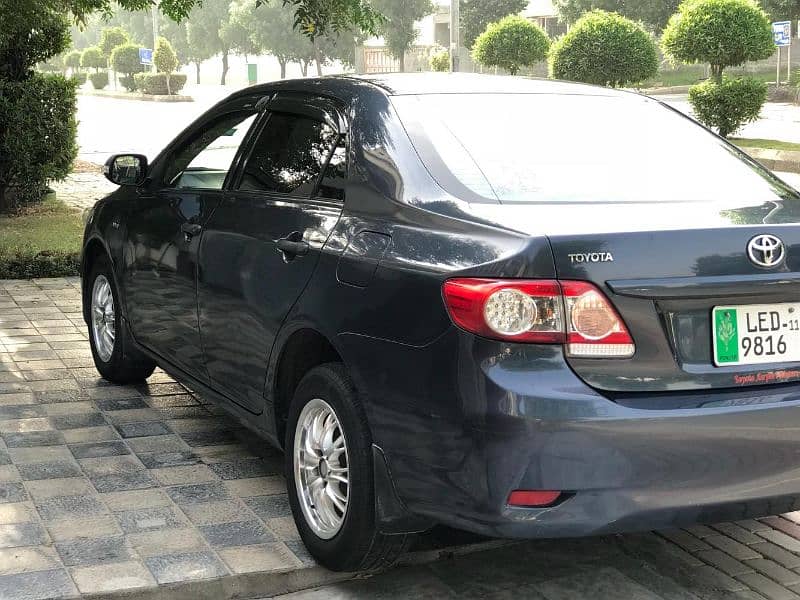 Toyota Corolla GLI 1.3 2011 4