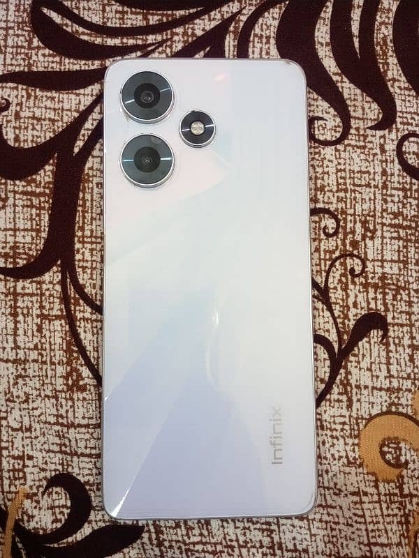 Infinix hot 30 8+8 gbram 128gb rom with full box lush condition. 0