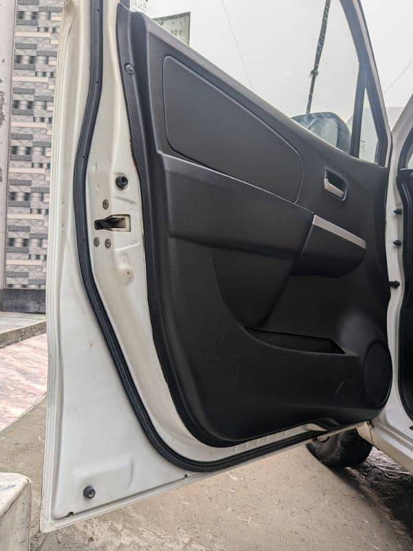 Suzuki Wagon R 2019 6